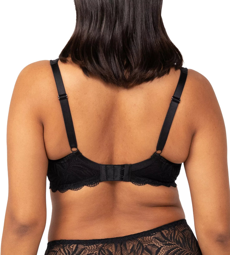 Triumph 10206595 Essential Lace Balconette Bra