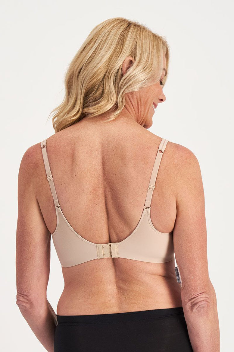 Playtex Y1259 Ultralight Elegance Underwire Bra